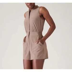 Athleta Women's Brooklyn Utility Romper Size 10P‎ Pockets Zip Front Sleeveless